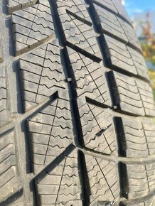 215/55 R17 94V - 6