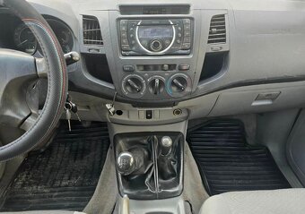 Predam Toyota Hilux 2011 - 6