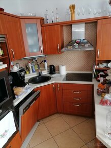 Kuchynská linka,, SYKORA,, - - - 200eur - 6