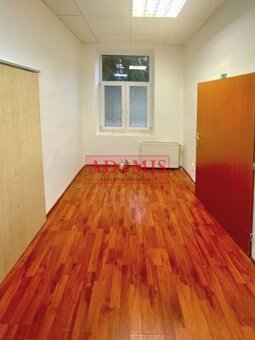 Prenájom priestorov 41m2 (3miestnosti) na prízemí, Moyzesova - 6