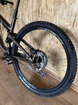 Commencal Meta 2024 NOVY - 6