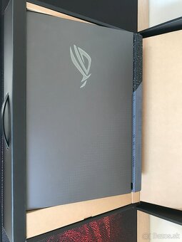 ASUS ROG Strix G17 G713PV-LL045 sivý - 6