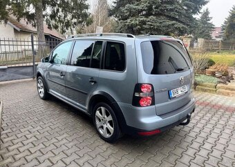 Volkswagen Touran 1,9 TDi Cross , 7 míst, Tažné nafta - 6