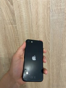 Predám iPhone SE 2020 64GB - 6