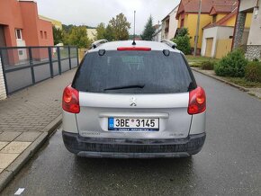 Peugeot 207 SW OUTDOOR 1.6 HDI PANORAMA - 6