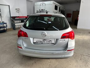 Opel Astra SPORTS TOURER 1.6CDTi NAVI TAŽNÉ ZAŘÍZENÍ - 6