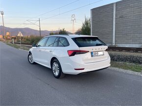 Škoda Octavia Combi 2.0 TDI Ambition Virtual - 6