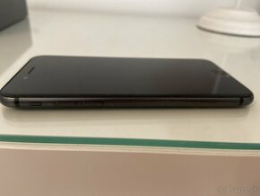 iPhone 8 black - 6