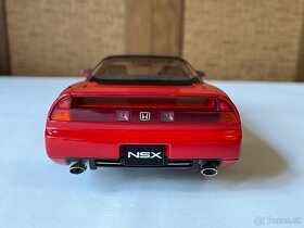 1:18 autoart Honda NSX - 6