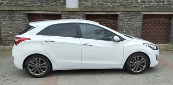 Hyundai I30 1,6 GDI 99 KW automat - 6