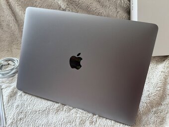 Apple Macbook air M1 8/256gb- Super stav 88% batéria - 6