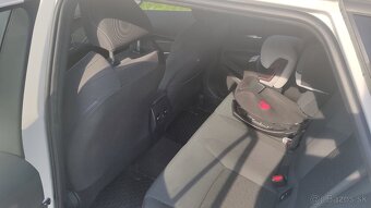 Toyota Corolla combi HYBRID vo vybave COMFORT + paket TECH - 6