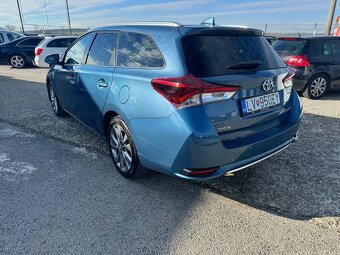 Toyota Auris 1.8 I VVT-i HybridSD Executive - 6