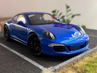 1:18 PORSCHE 911 Carrera GTS Coupe - Schuco - 6