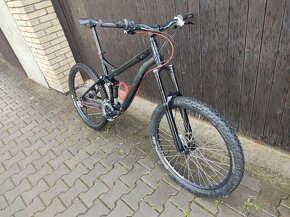 Specialized pitch comp vel.L 26" - 6