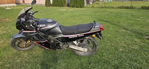 Yamaha FZ 750/A - 6