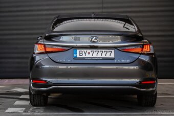 Lexus ES 300H, 131 kW, 2023, hybrid - 6