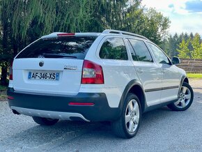 Škoda Octavia Combi Scout 2.0 TDI 4x4 Xenon Alcantara - 6