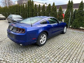 Ford Mustang v6 2013 - 6