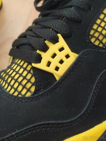 Jordan 4 Yellow Thunder - 6