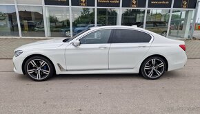 BMW 750I XDRIVE DSG - 6