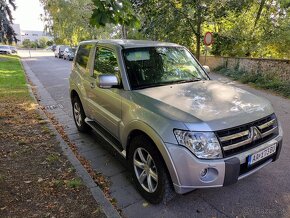 Mitsubishi Pajero 3.2 DiD 147KW AT/5  4x4 Uzávierka - 6