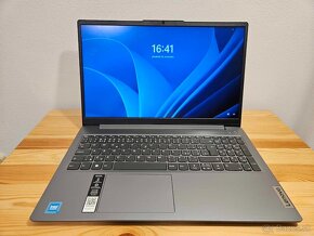 Lenovo IdeaPad Slim 3 15IAN8 Intel N100,8GB/128GB,W11,zaruka - 6