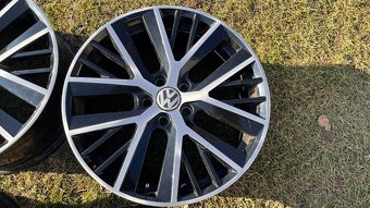 ☑️Vw Twinspoke 5x112 r19 - 6