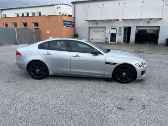 Jaguár XE 2.0 132kw R-sport - 6