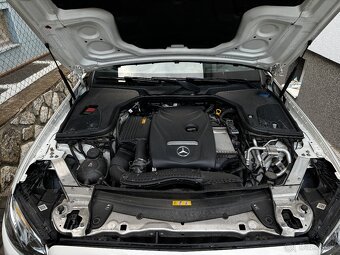 Mercedes E200 4matic COUPE - 6