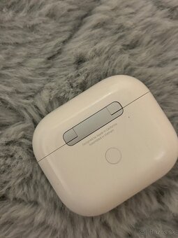 Apple AirPods - 6