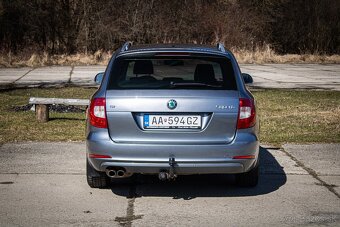 Superb Combi 2.0 TDI CR 140k, Vyhrievané sedadlá, ťažné - 6