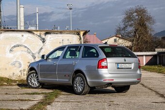 Škoda Octavia Combi 2.0 TDI 4x4 L&K DSG - 6