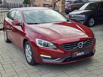 Volvo V60 D4 2.0L Drive-E Momentum Geartronic - 6