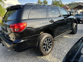 2016 Toyota Sequoia SR5 5,7 V8 4x4 7-miest podvozok +5cm - 6