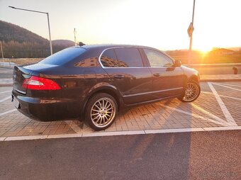 Škoda Superb 2 2.0 TDI CR 125kw Elegance - - 6