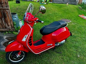 Piaggio Vespa gts 300 Super - 6