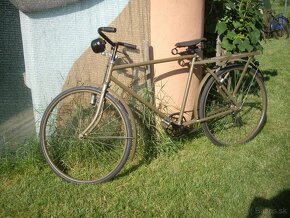 vojensky historický bicykel Stadion - 6