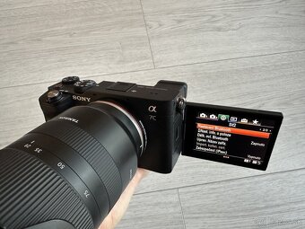 Sony Alpha a7C  v TOP stave - 6