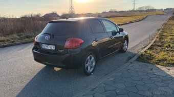 Toyota Auris 2.0 D-4D - 6