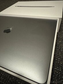 Macbook Air M1 13” 8GB RAM 256GB SSD - 6