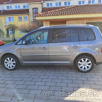 Volkswagen Touran 2.0 tdi, DSG Highline - 6