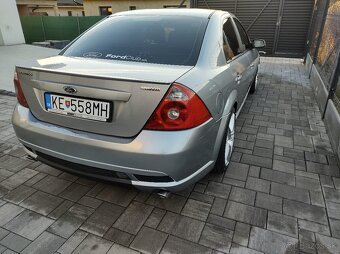 Ford Mondeo ST220 - 6