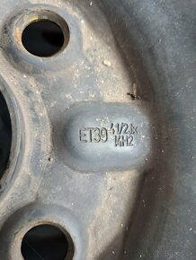 Pneu 155/65 R14 - 6