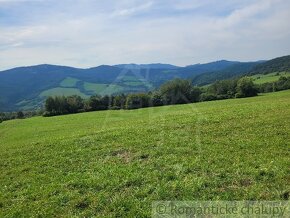 Rekreačný pozemok na odľahlej samote s výhľadom nad obcou - 6