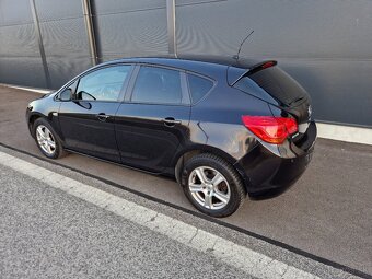 Opel Astra 1.7 CDTI - 6