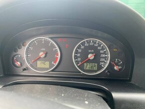 Ford Mondeo 1.8 - 6