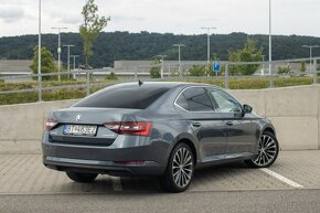 Škoda Superb 1.6 TDI Ambition DSG - 6