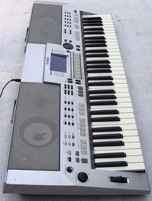 Yamaha PSR S550 - 6