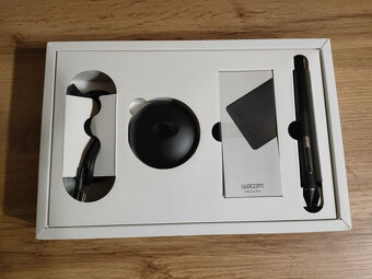 Wacom Intuos Pro S (PTH460K0B) - 6